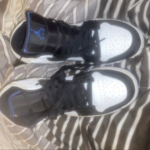 Air Jordan 1 Mid SE ‘Game Royal Black Toe Shoes